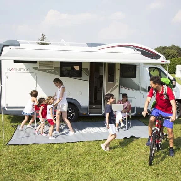 Tendalino Fiamma F45S 4.0 M Bianco Grigio 5 Tendalino Fiamma F45S 4.0 M Bianco Grigio - immagine 5